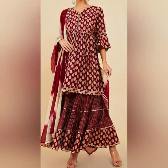 3 pc Maroon Salwar Suit With Printed Design - XL size - Picture 1 of 16
